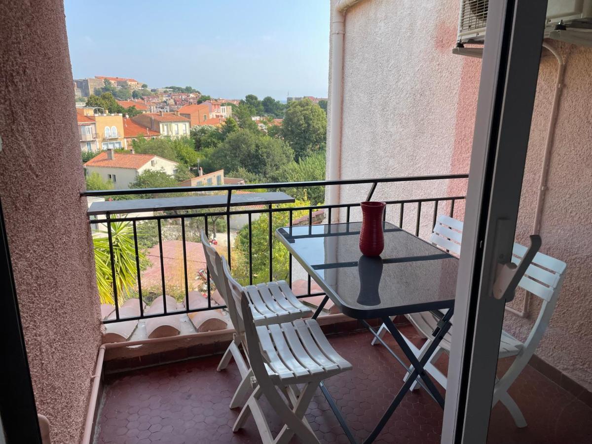 Collioure, Bel Appartement De 40M2 Avec Balcon Et Parking Exterior photo